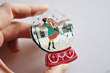 LaliBlue - Snow Globe Brooch - Chrismas Shopping