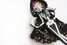 Laliblue - Dead Girl Brooch