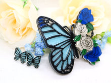 Vera Chan - Artist collaboration - Stained glass butterfly brooch (Blue)