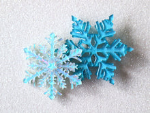 Vera Chan Original - Iridescent snowflake