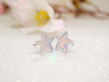 Vera Chan - Gumdrop star studs (Holographic silver)