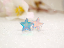 Vera Chan - Gumdrop star studs (Holographic silver)