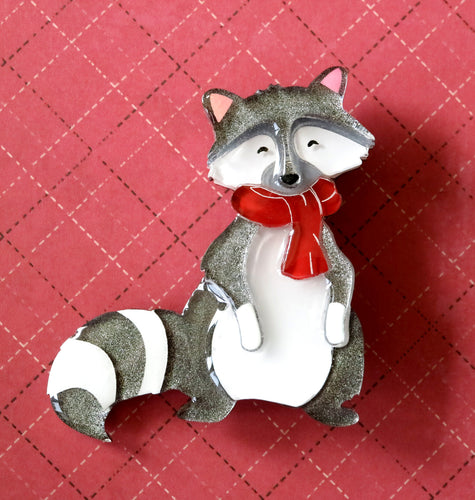 Vera Chan - Rufus the raccoon brooch (GLITTER VERSION)