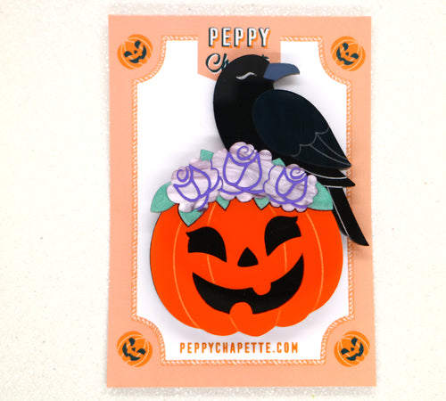 Peppy Chapette - Crow on pumpkin brooch