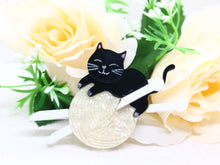 Wintersheart - Knitting Brooch