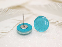 Vera Chan - Gumdrop studs (Light blue glitter)