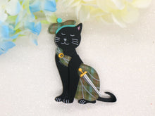 Wintersheart - Kilted Kitty Brooch