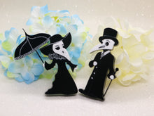 Wintersheart - Elegant female plague doctor - Brooch