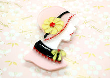 Vera Chan - Lady Portrait Brooch (Pink)